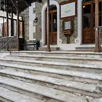 Apartament Attic Historic Building With Air Conditioning *