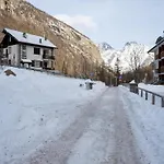 Attic Historic Building With Air Conditioning Ceresole Reale