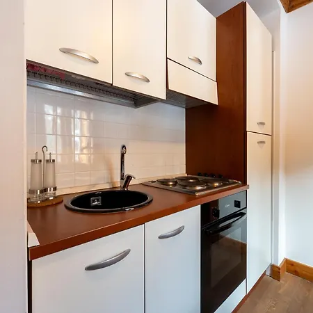 Attic Historic Building With Air Conditioning Апартаменты