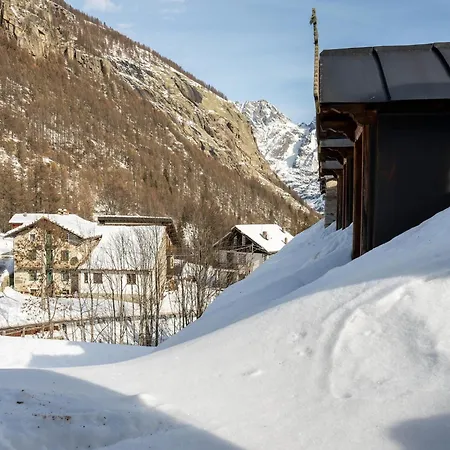 Appartamento Attic Historic Building With Air Conditioning Ceresole Reale
