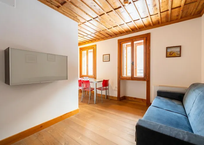 Апартаменты Attic Historic Building With Air Conditioning *